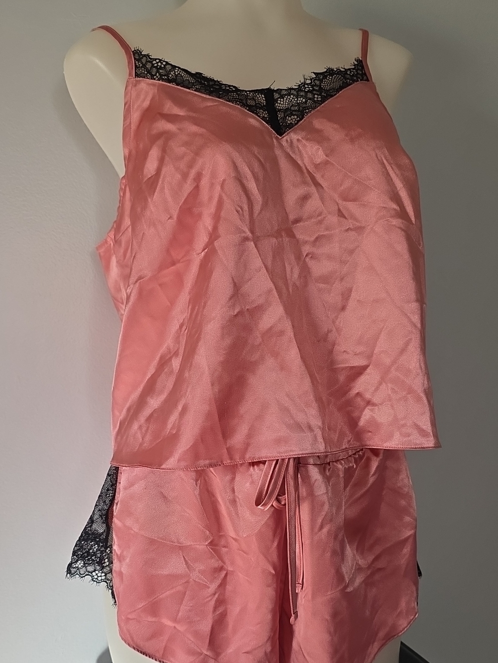La SENZA Rose/coral Pink Satin Cami & Short Pajama Set with Black Lace - Small